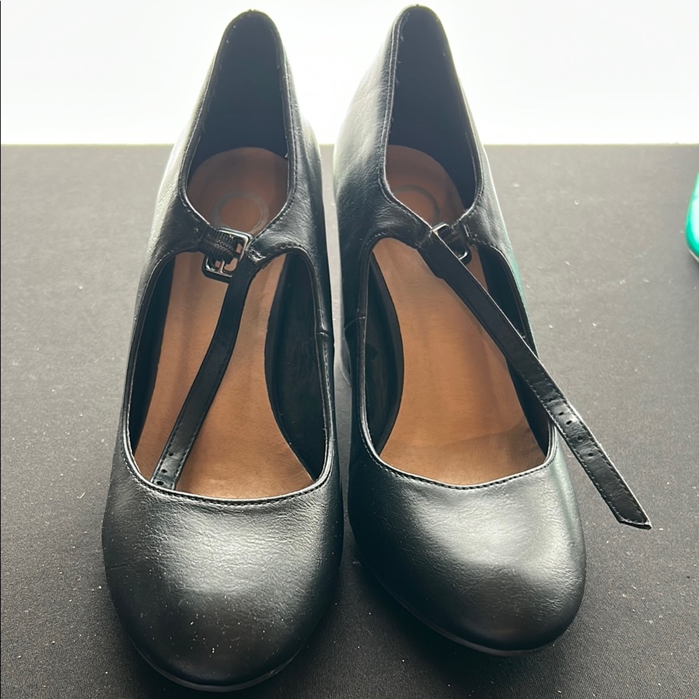 Elegant Black Women's Shoes